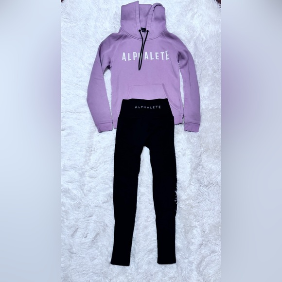 NEW Alphalete Outfit - Picture 1 of 3